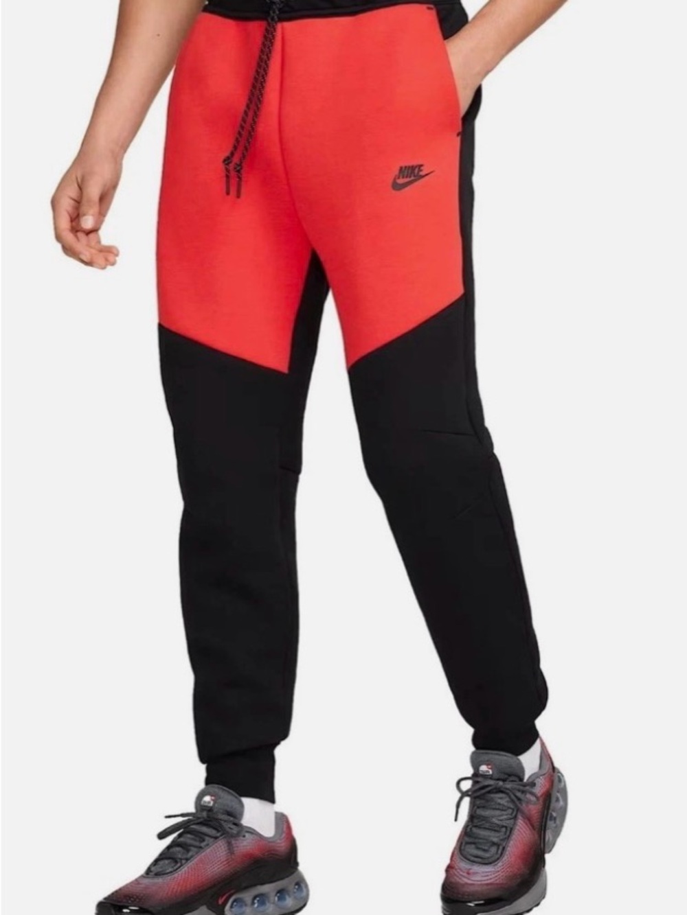 Nike Youth X-Large  Tech fleece jogger Red and Black HV0959-696